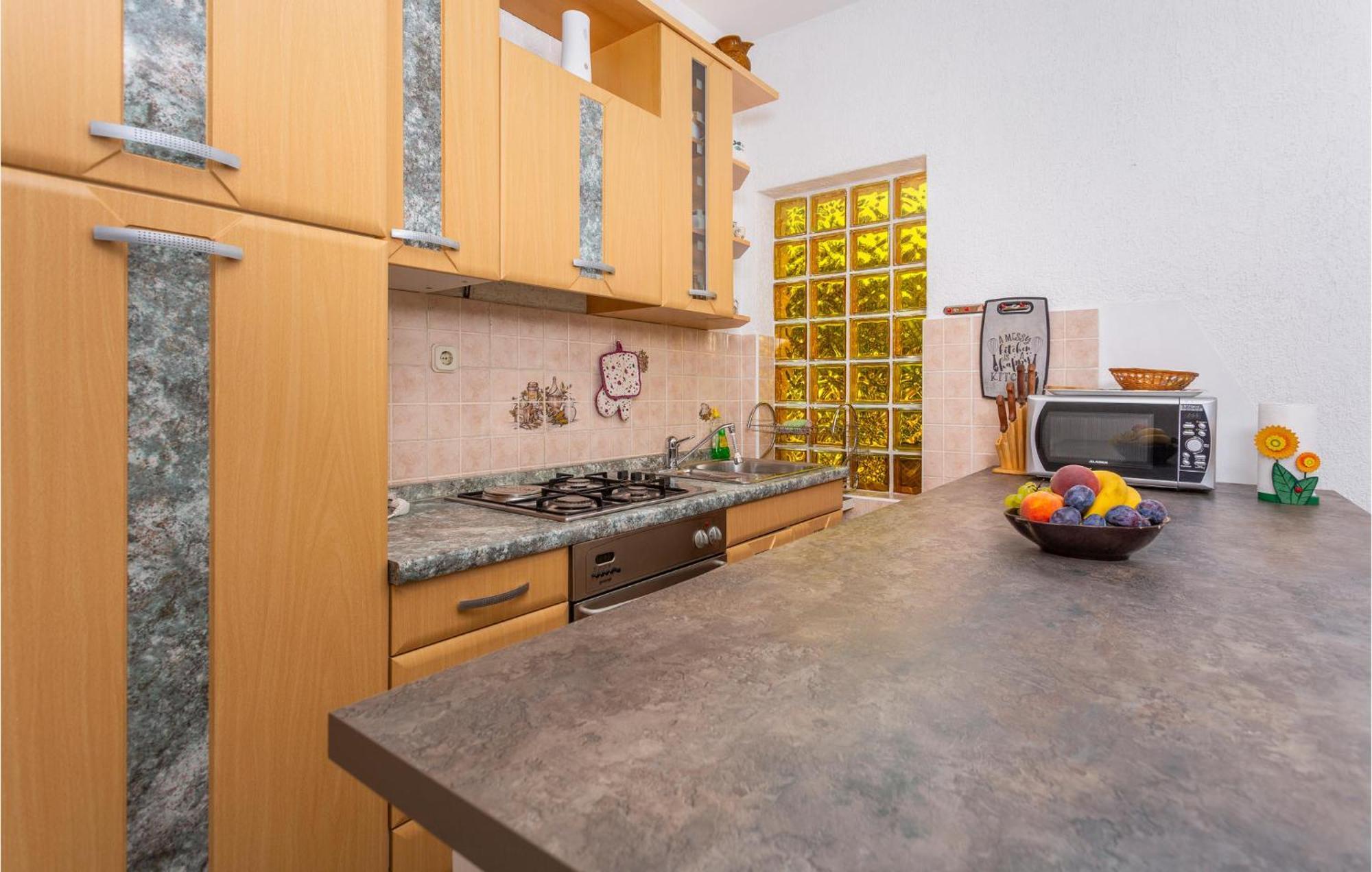 Beautiful Apartment In Malinska With Wifi Zewnętrze zdjęcie