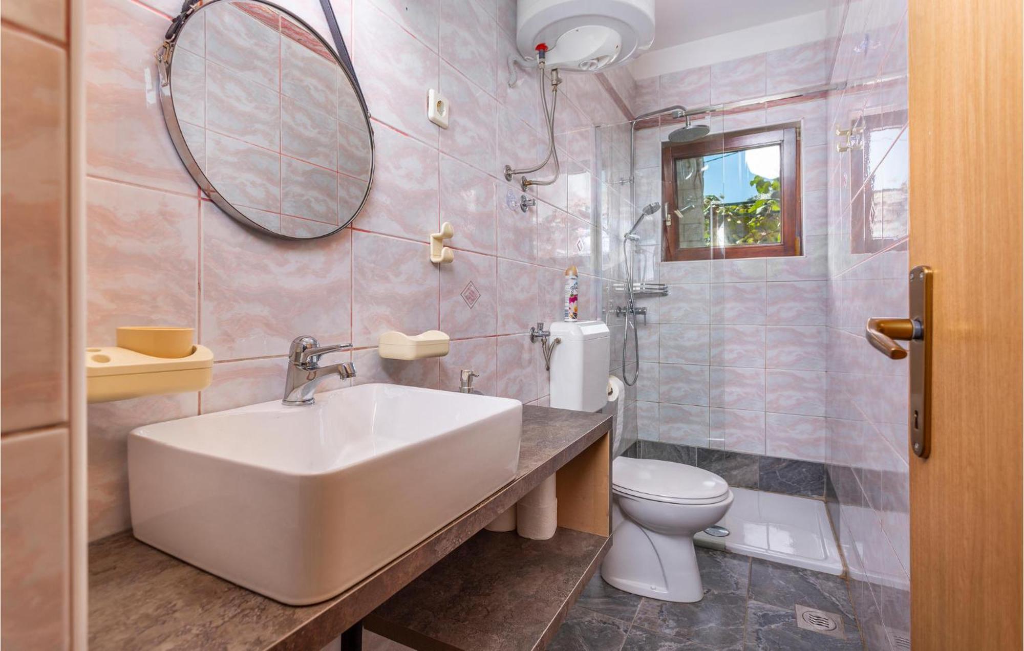 Beautiful Apartment In Malinska With Wifi Zewnętrze zdjęcie